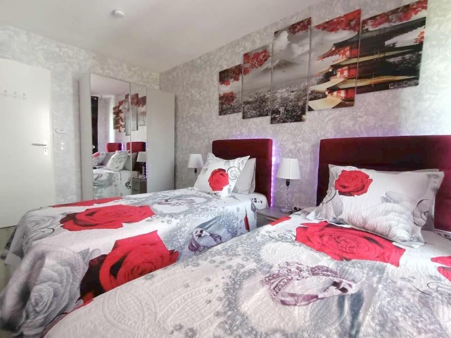 Appartement 4 Pieces - La Rose Des Yvelines - Classe 3 Etoiles Trappes Dış mekan fotoğraf